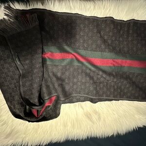 Gucci Dark Gray Scarf with Red and Green Stripes